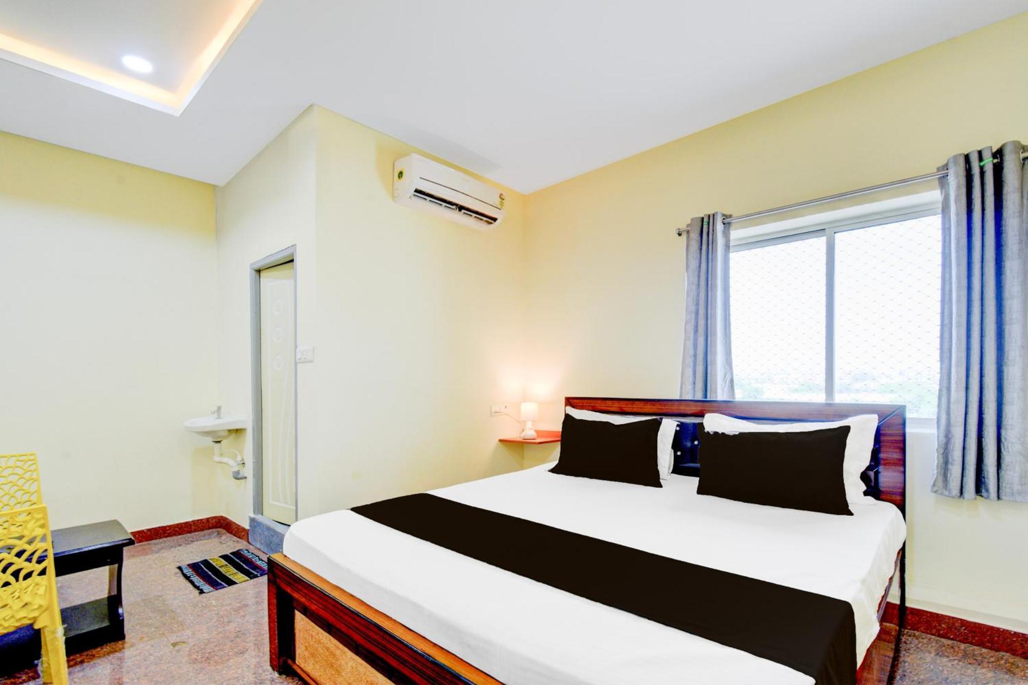 O Srinivasa Residency Hotel