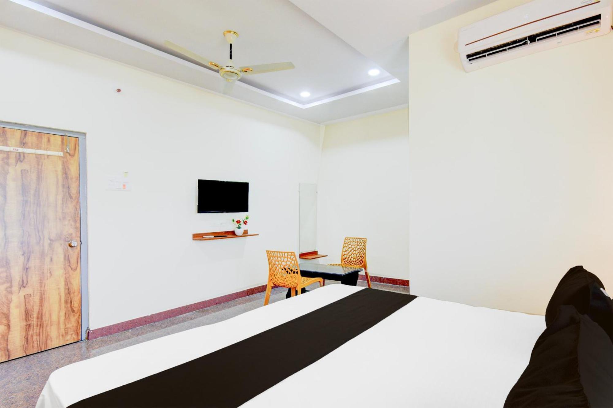 O Srinivasa Residency Hotel